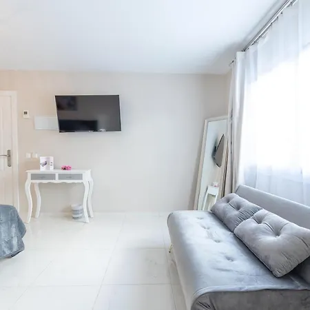 Hotel Residencia Deportiva Rozarossa Estepona