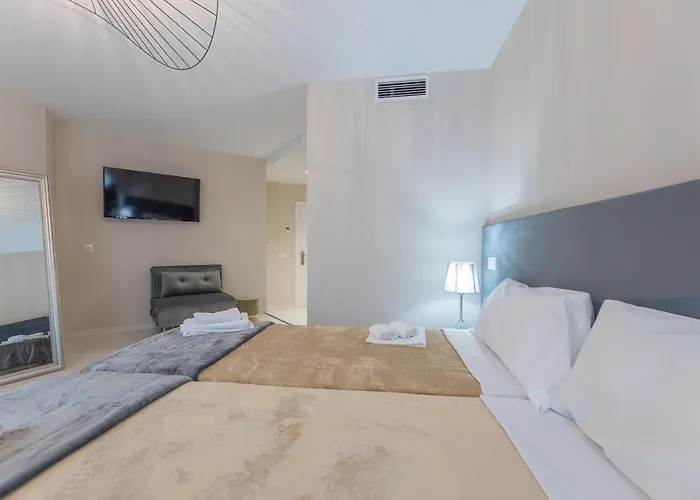 Hotel Residencia Deportiva Rozarossa