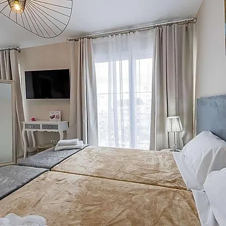 Residencia Deportiva Rozarossa Otel Estepona