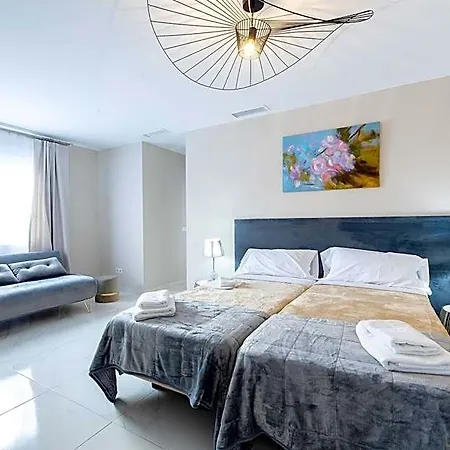 Residencia Deportiva Rozarossa Otel