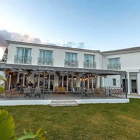 Residencia Deportiva Rozarossa Otel