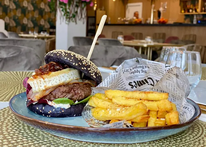 Residencia Deportiva Rozarossa Естепона