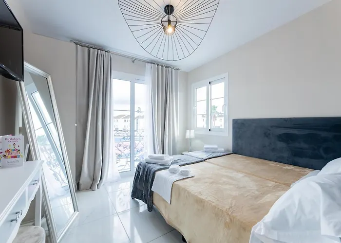 Готель Residencia Deportiva Rozarossa