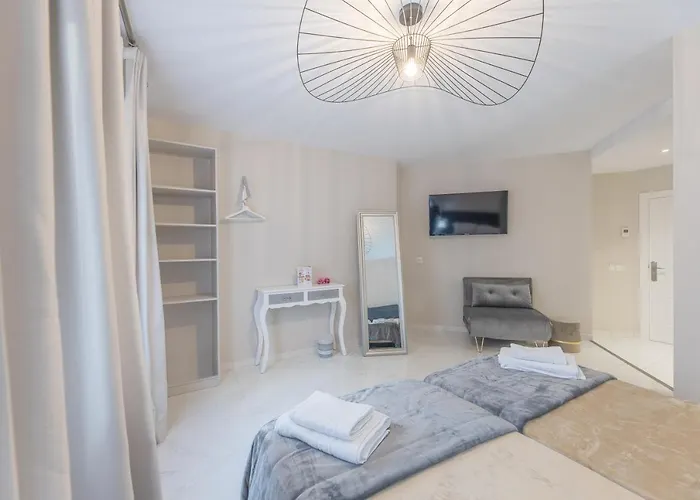 Hotel Residencia Deportiva Rozarossa